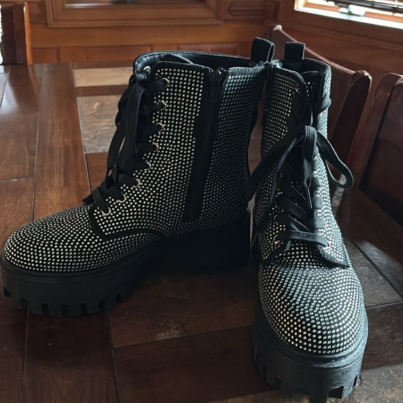 ROUGE Diamond-studded High Heel Boots - Picture 4 of 12